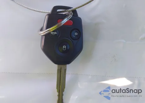 2017 Subaru Outback 2.5I Premium из США, поврежденный, VIN 4S4BSACC9H3381013